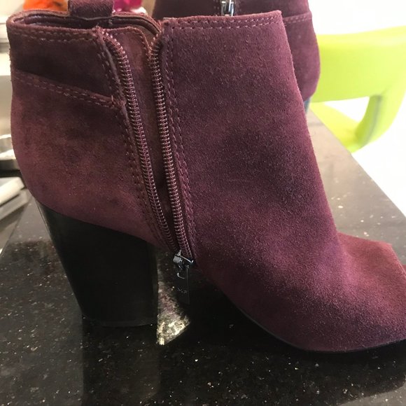 Marc Fisher Plum Purple Suede Peep Toe Block Heels - Picture 9 of 13